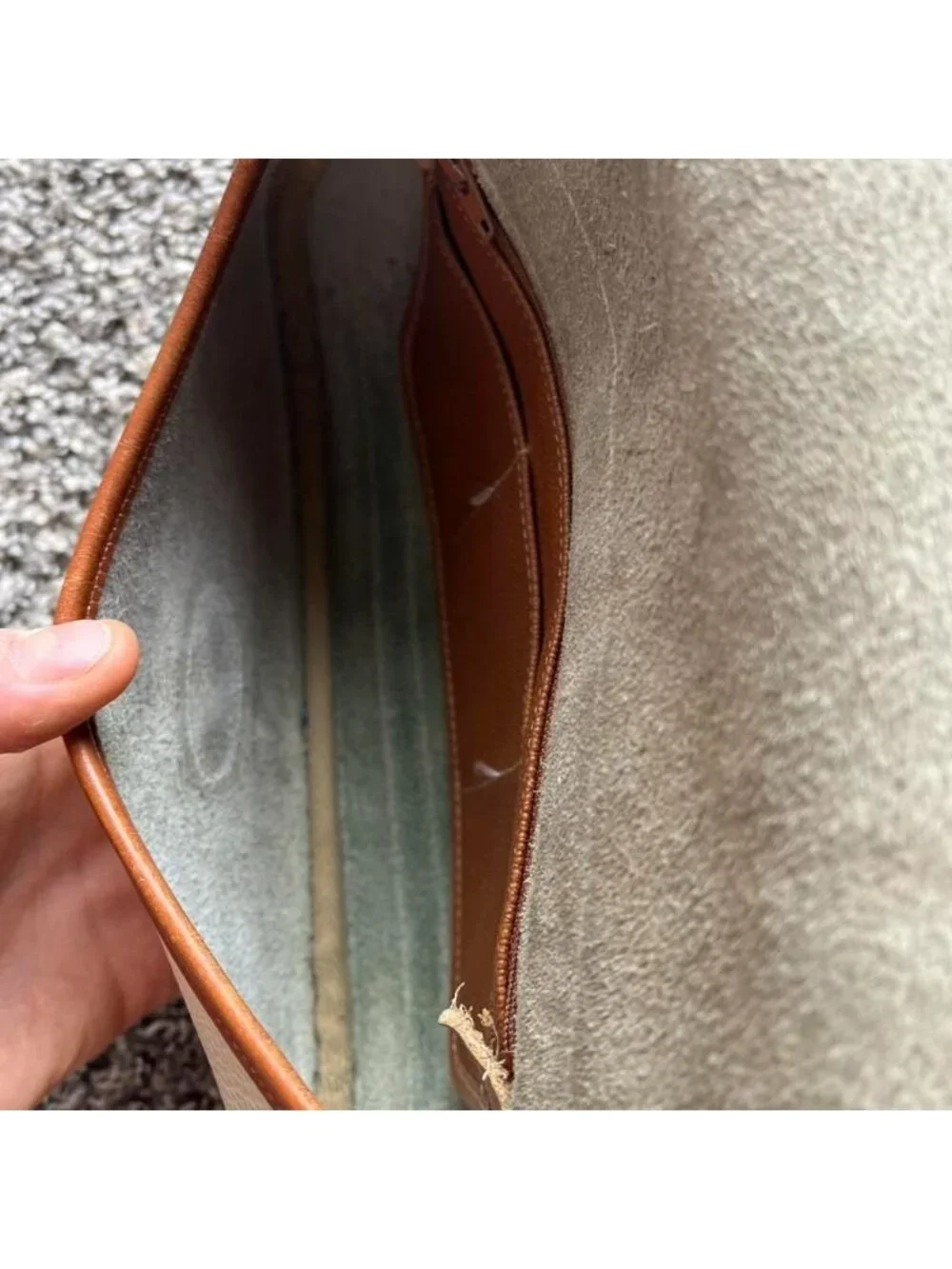Vintage Ivory Tan Leather Dooney & Bourke Crossbody Bag Timeless Preppy Utility - Picture 8 of 8